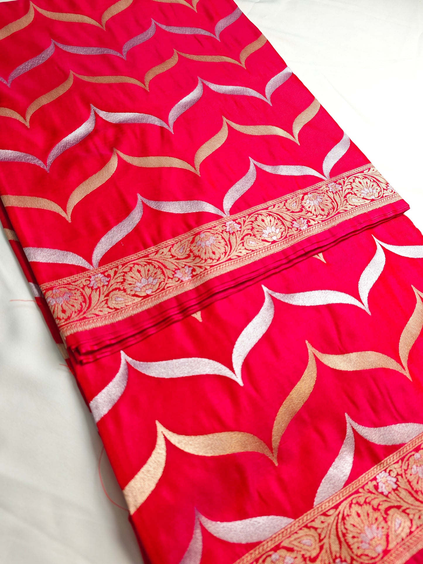 Sona Rupa zigzag Semi Katan SK-13