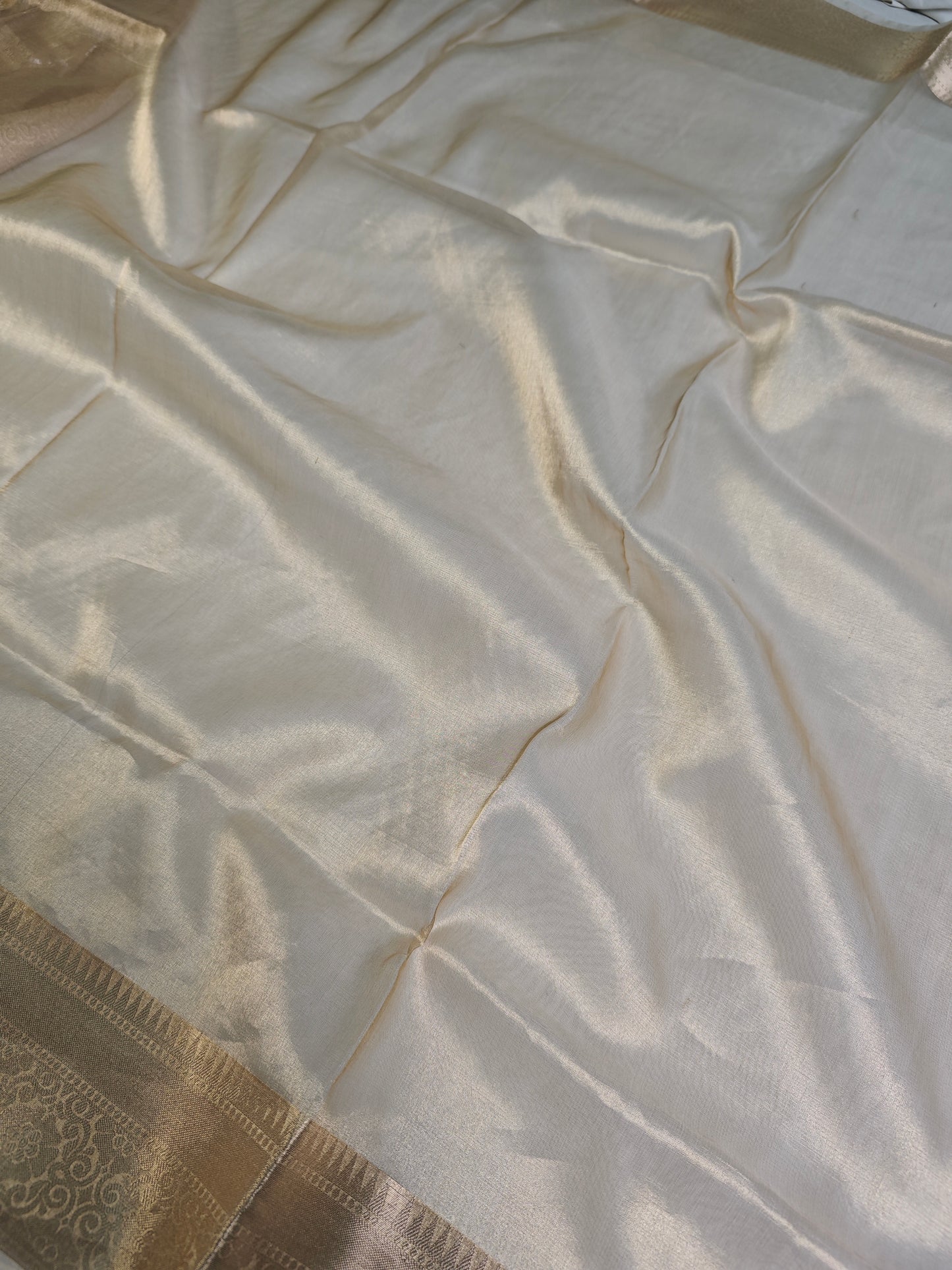 Pure Tissue silk saree with sona rupa motifs PT-2