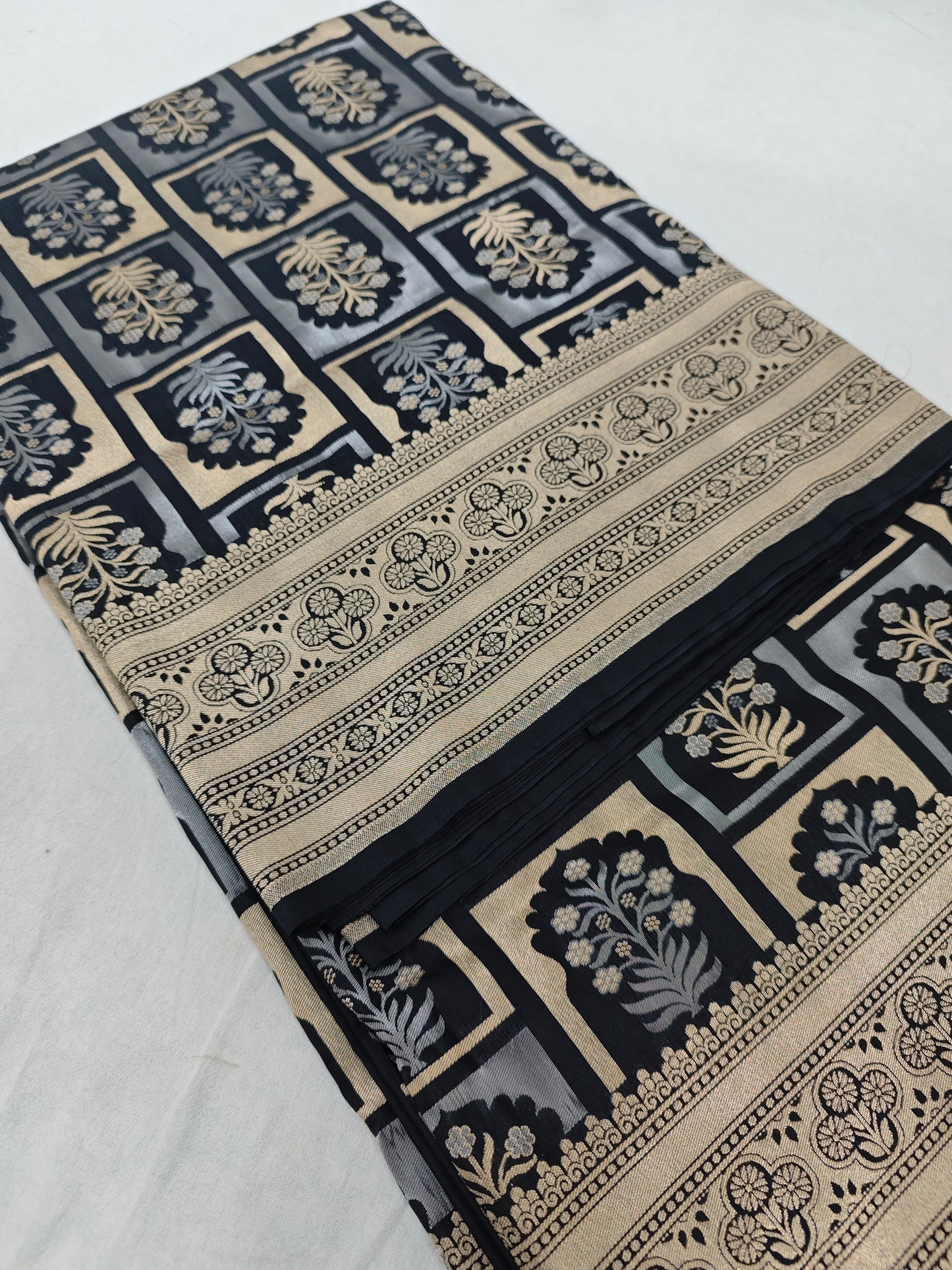 Black Sona Rupa Mughal Semi Katan SK-6