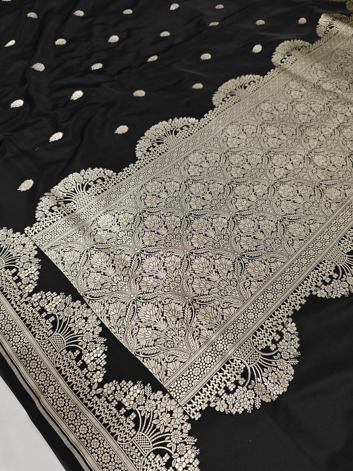 Black Open Tree Border Mashru Katan MS-4