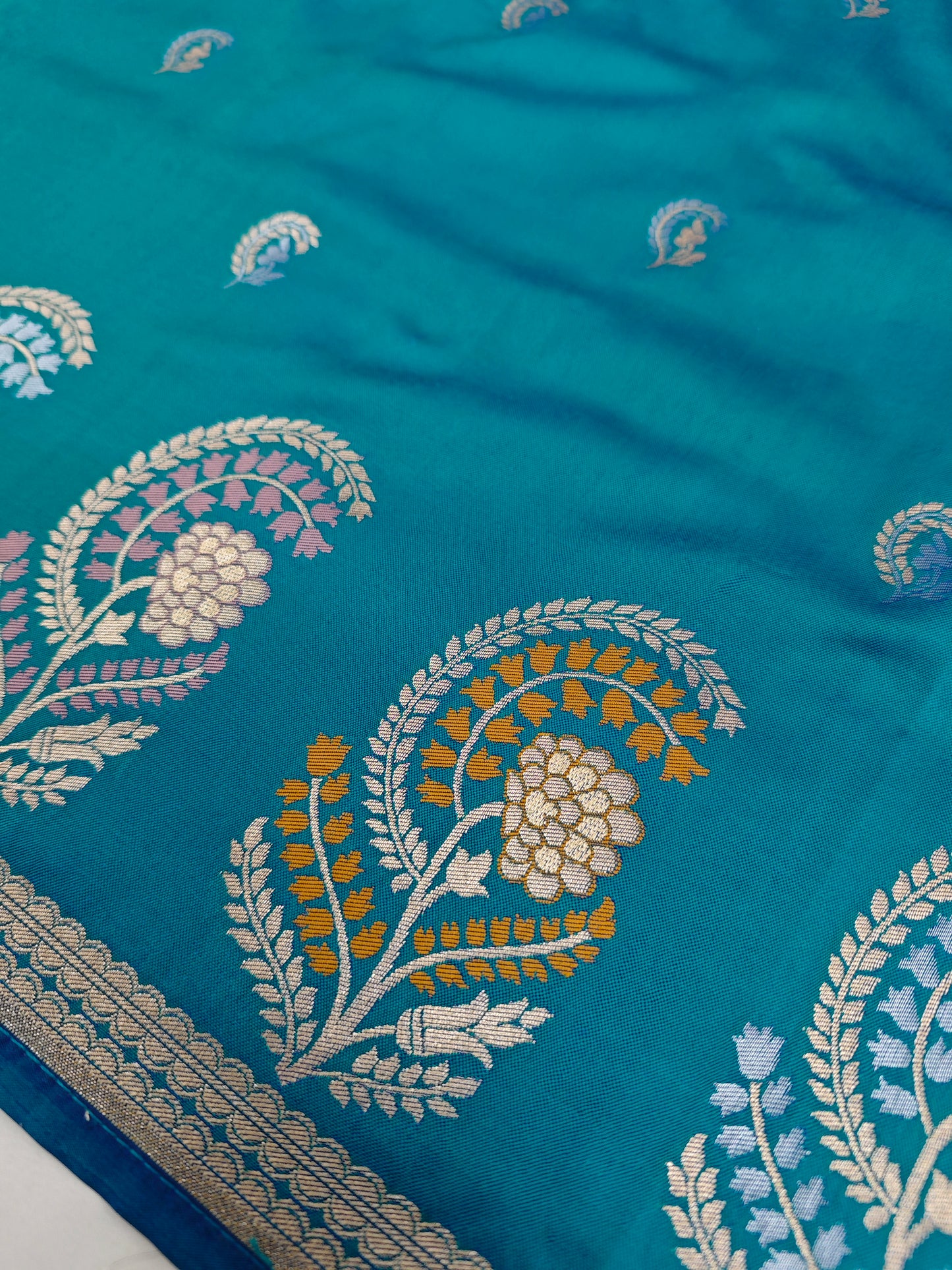 Open border Semi katan