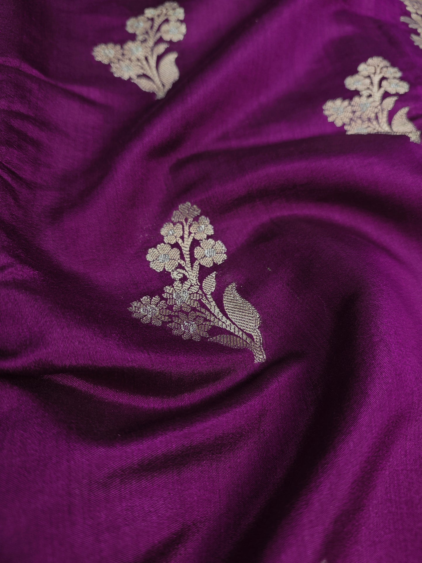 Meganta Pure chiniya silk saree CH-3