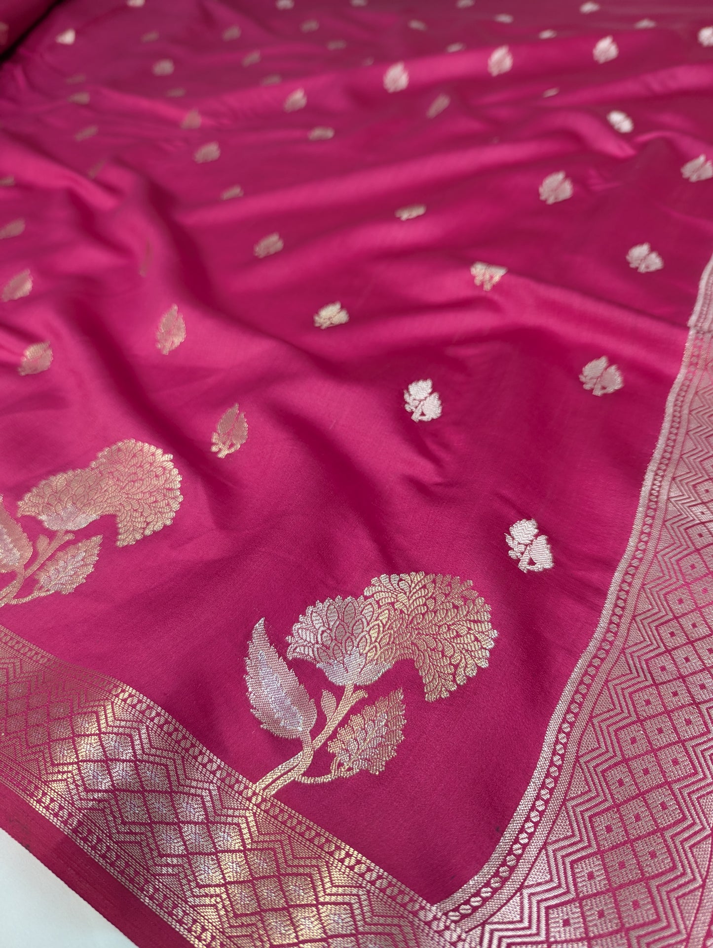 Pure chiniya silk saree in open border CH-5